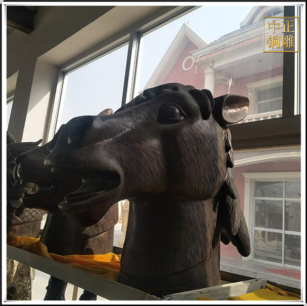 廠家直銷(xiāo)十二生肖雕塑.jpg 廠家直銷(xiāo)十二生肖雕塑.jpg