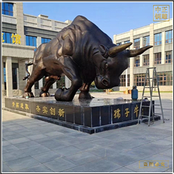 鑄銅關(guān)公 10米廣場銅牛雕塑報(bào)價(jià)